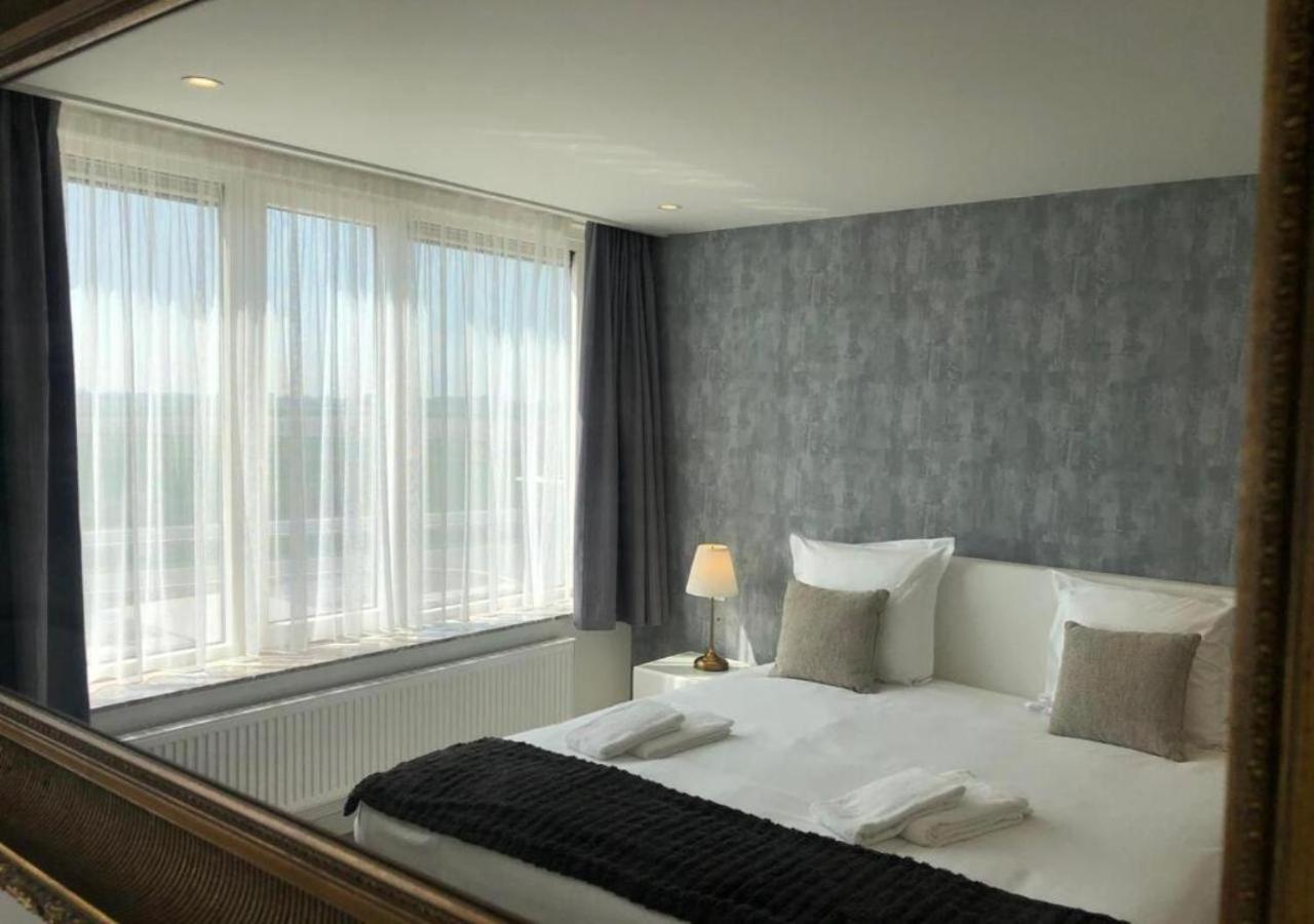 Acropolis - Luxury Appartments I Hotelservice And Parking Middelkerke Esterno foto